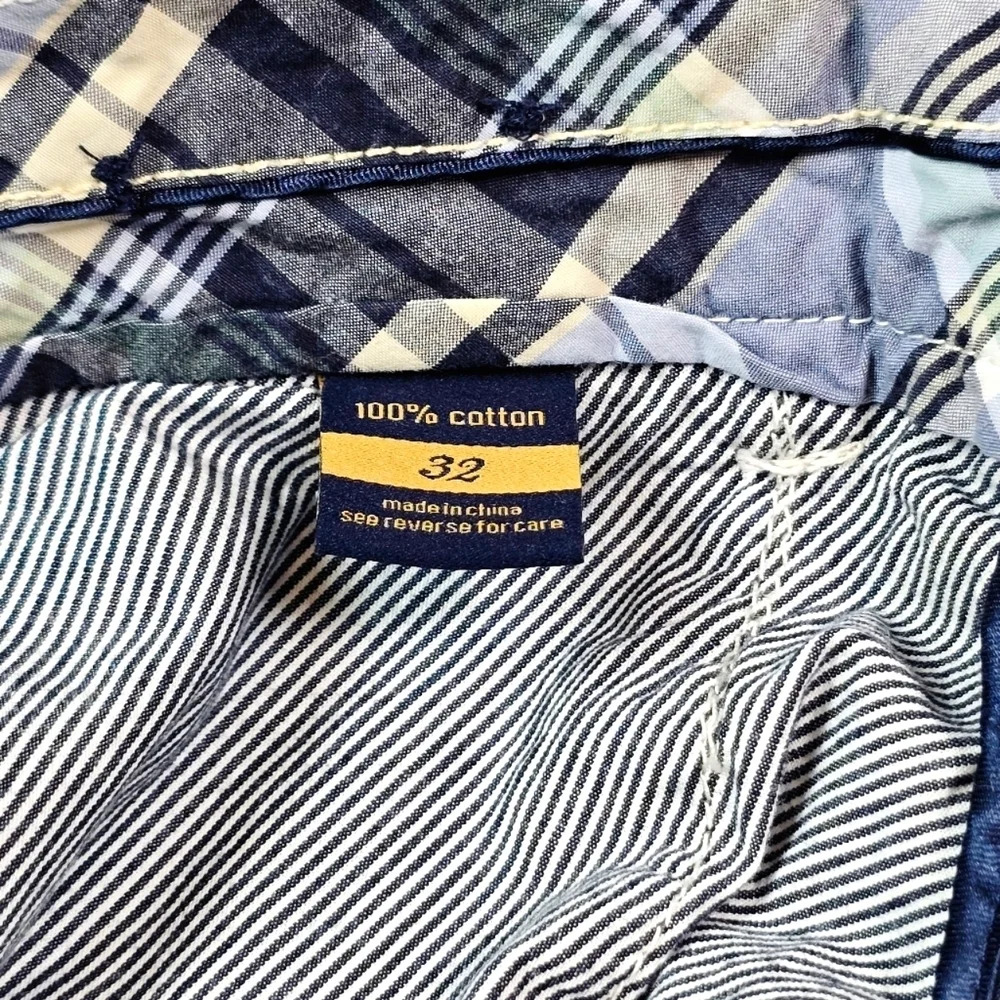 Salaries men's Golf and Casual Shorts - Picture 3 of 5